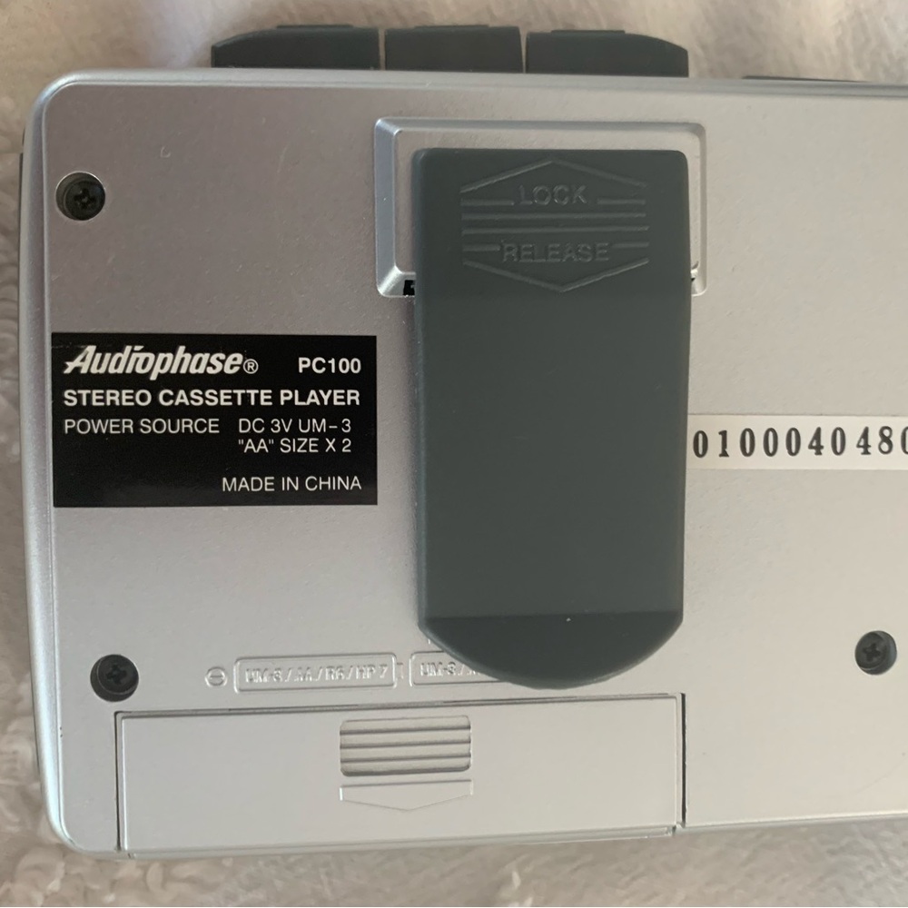 Audiophase Stereo Cassette Player w/Earphones, Portable, Silver - Picture 3 of 5